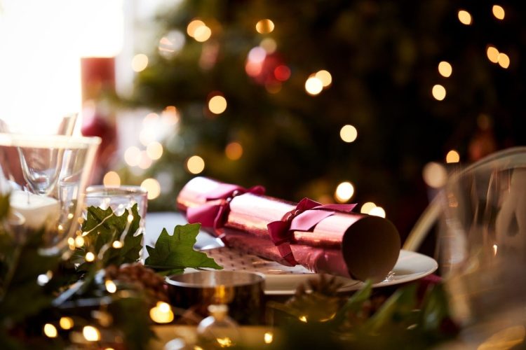 christmas-table-1200x800